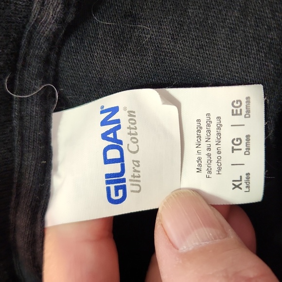 Witchy tee shirt size XL Gildan brand black gold colors - Picture 6 of 9